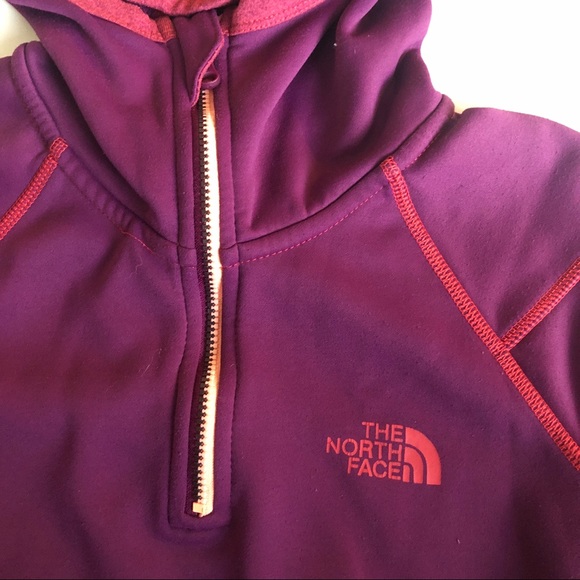North Face hoodie - Picture 3 of 5